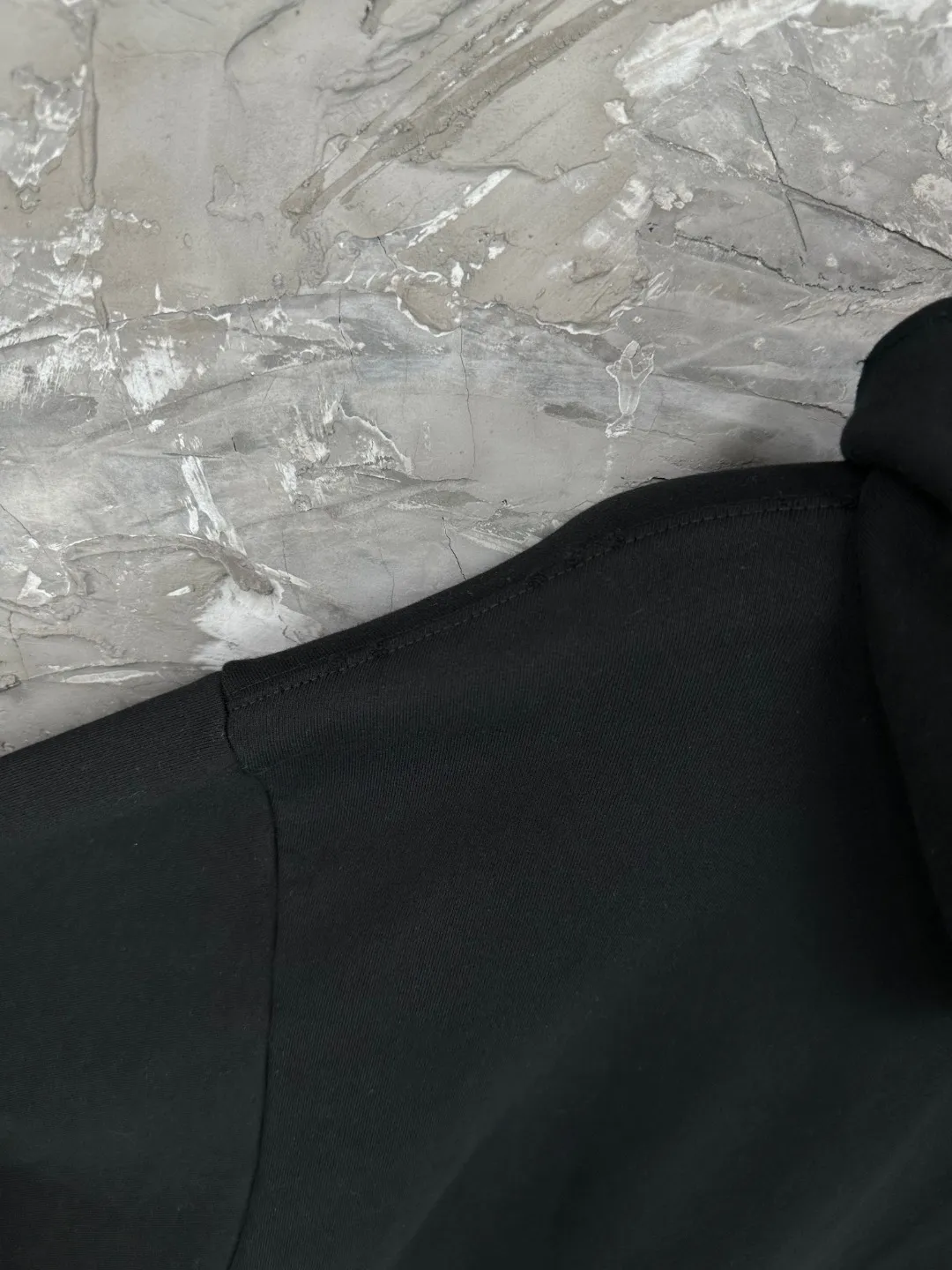 BALENCI*GA Classic . . . . . . . 460g . Same Style -Color：Black -SIZE：Xs S M L 8989#